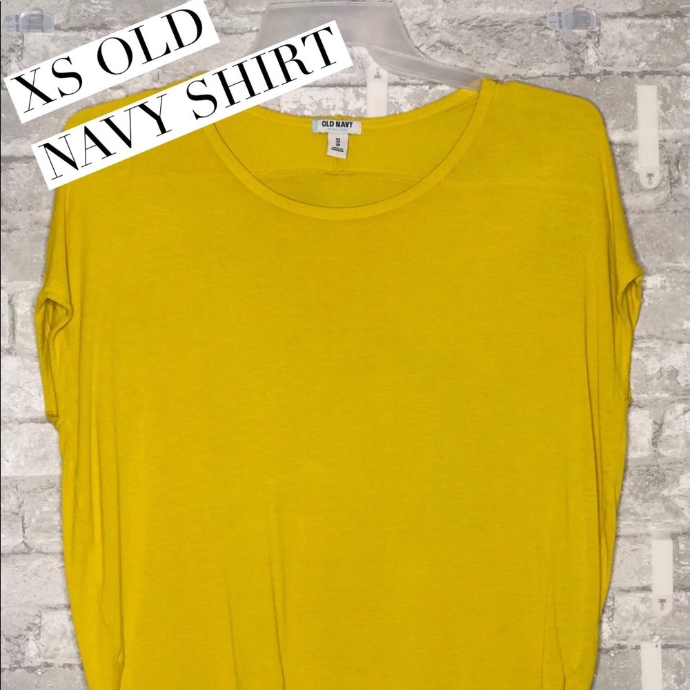old navy shirt